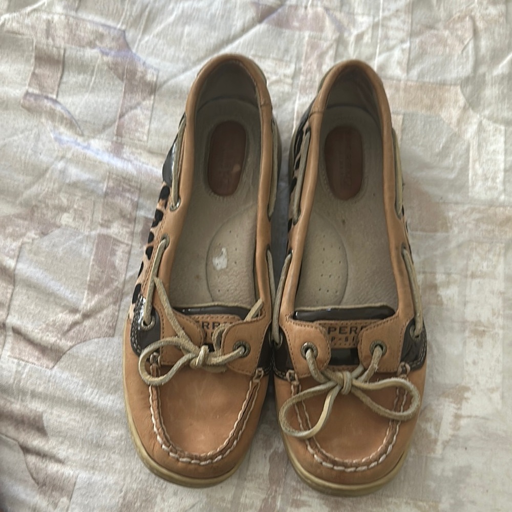 Sperry Leather Boat Shoes in Tan and Black
